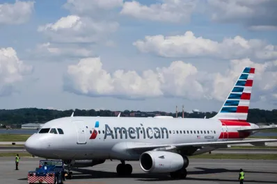 Un avión de American Airlines que iba a Miami debió volver a Ezeiza por un alerta de humo