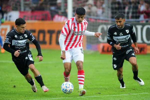 Con la defensa y Juan Cruz Esquivel como puntos altos, mirá el 1x1 de San Martín contra All Boys