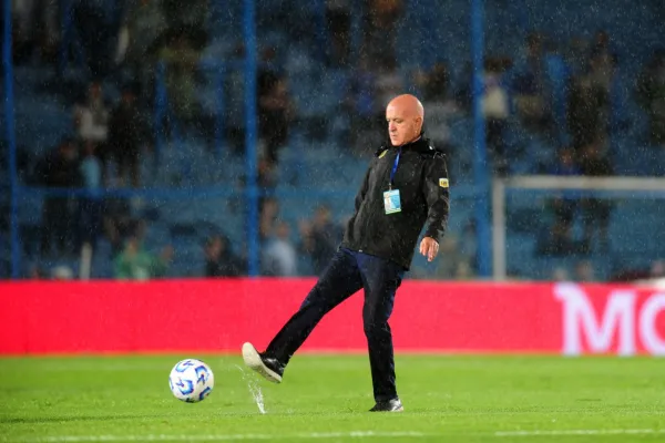 La cancha no resistió la lluvia y el partido entre Atlético e Independiente se suspendió