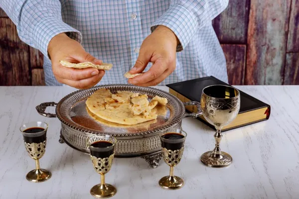 Además de la Pascua: qué celebran las otras religiones en esta época del año