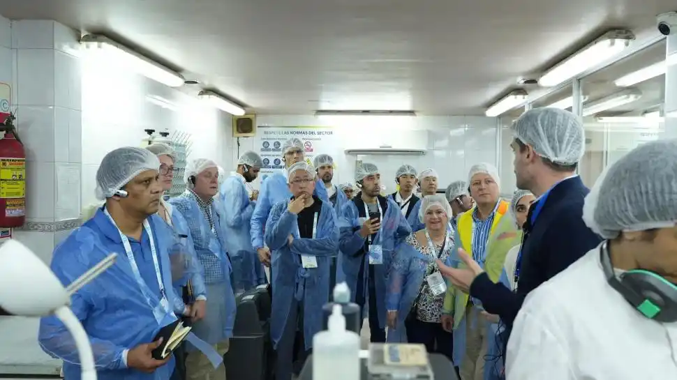 Los miembros del IFEAT se interiorizaron sobre los procesos del citrus.