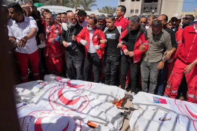 La muerte de socorristas en Gaza fue un error, dice Israel