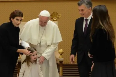 “¿Dormís con esa ropa?”: la divertida anécdota de Macri en su despedida al papa Francisco