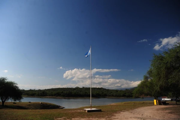 Usurpaciones: dos clubes y una granja, los guardianes de Ticucho