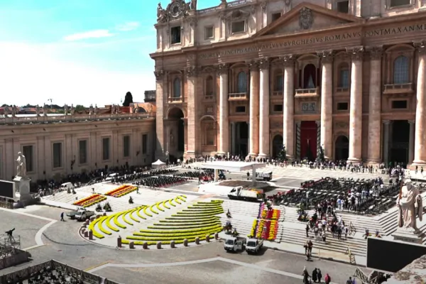 En vivo: las campanas de San Pedro del Vaticano anuncian la muerte de Francisco