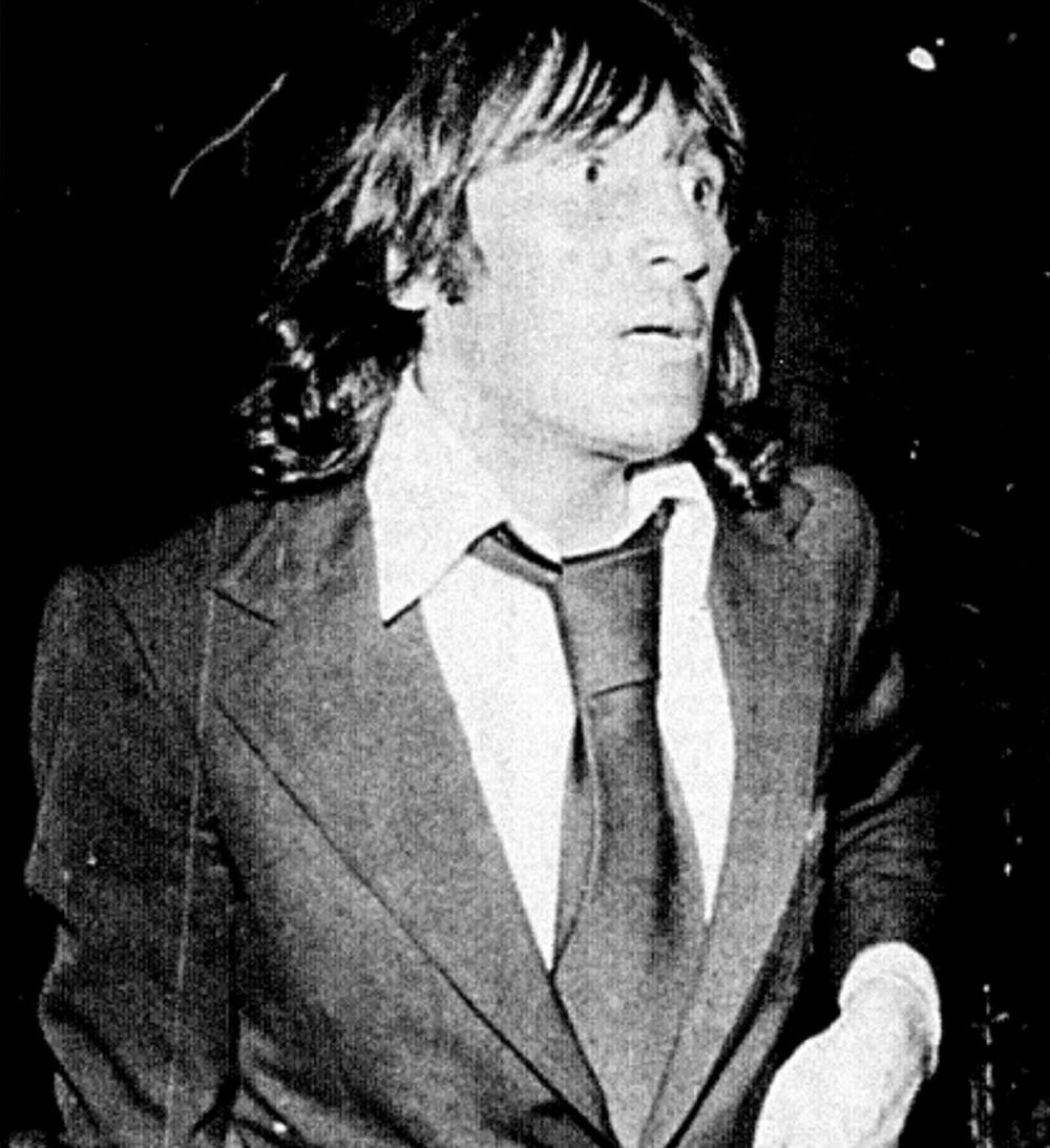 FORMAL. En 1976, 