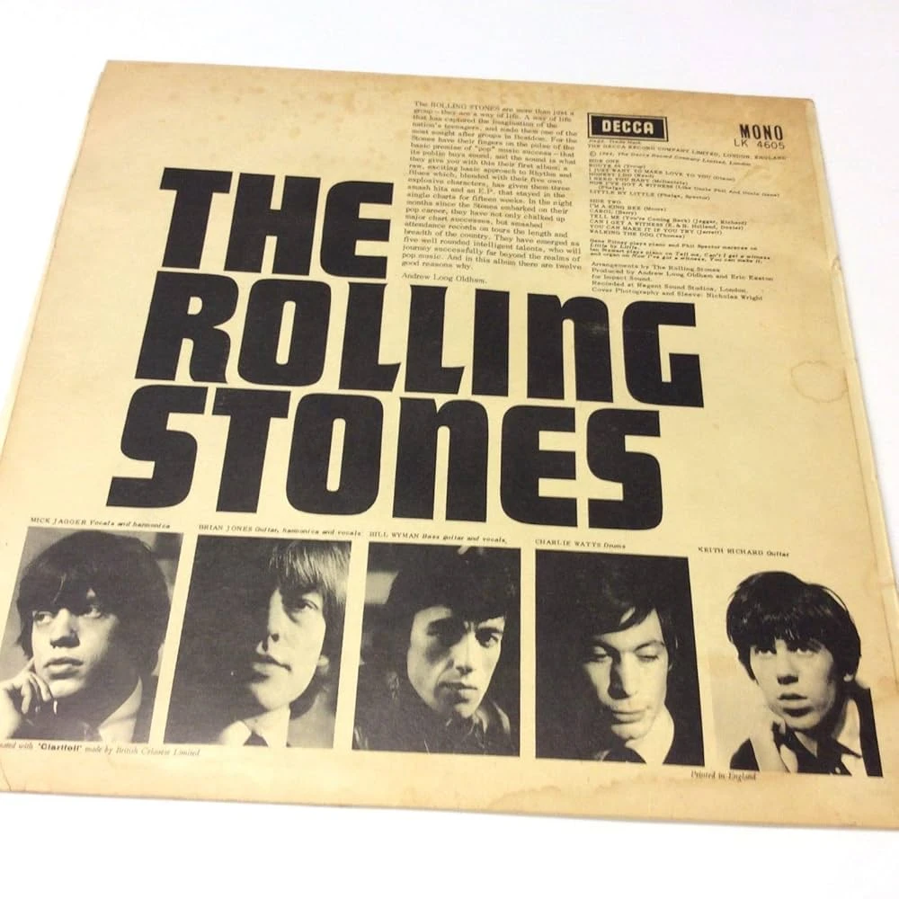 CONTRATAPA. La foto de banda y sus títulos no aparecen en el frente del disco.