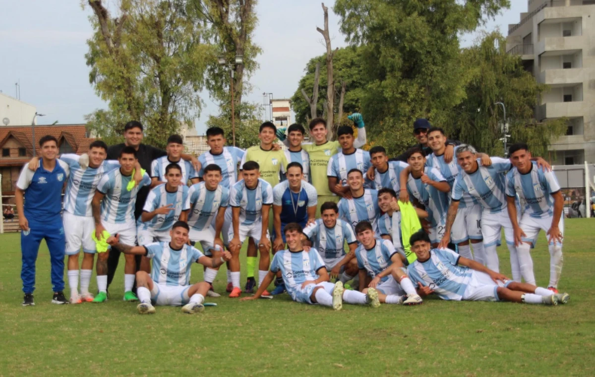 Atlético se hizo fuerte en Vicente López, subió hasta el quinto lugar y está en zona de clasificación