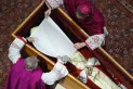 Qué reliquias se usan en el velorio del Papa y por qué