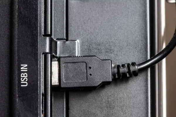 Los tres trucos para usar en tu televisor si tiene puerto USB