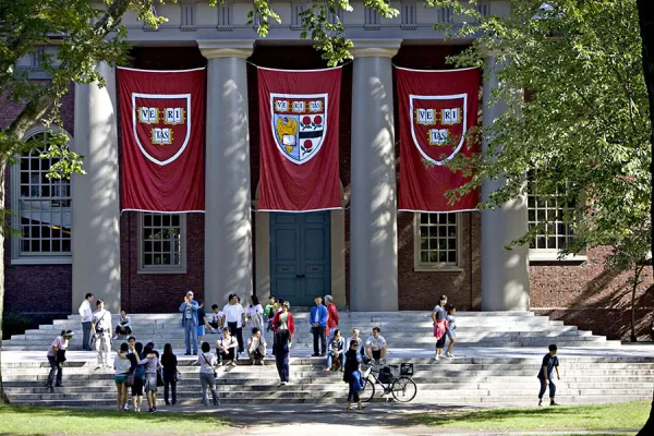 Universidades de Estados Unidos hacen un frente contra Trump