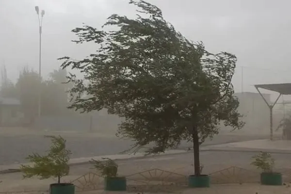 Tres provincias se encuentran bajo alerta naranja y amarilla por fuertes vientos y lluvias