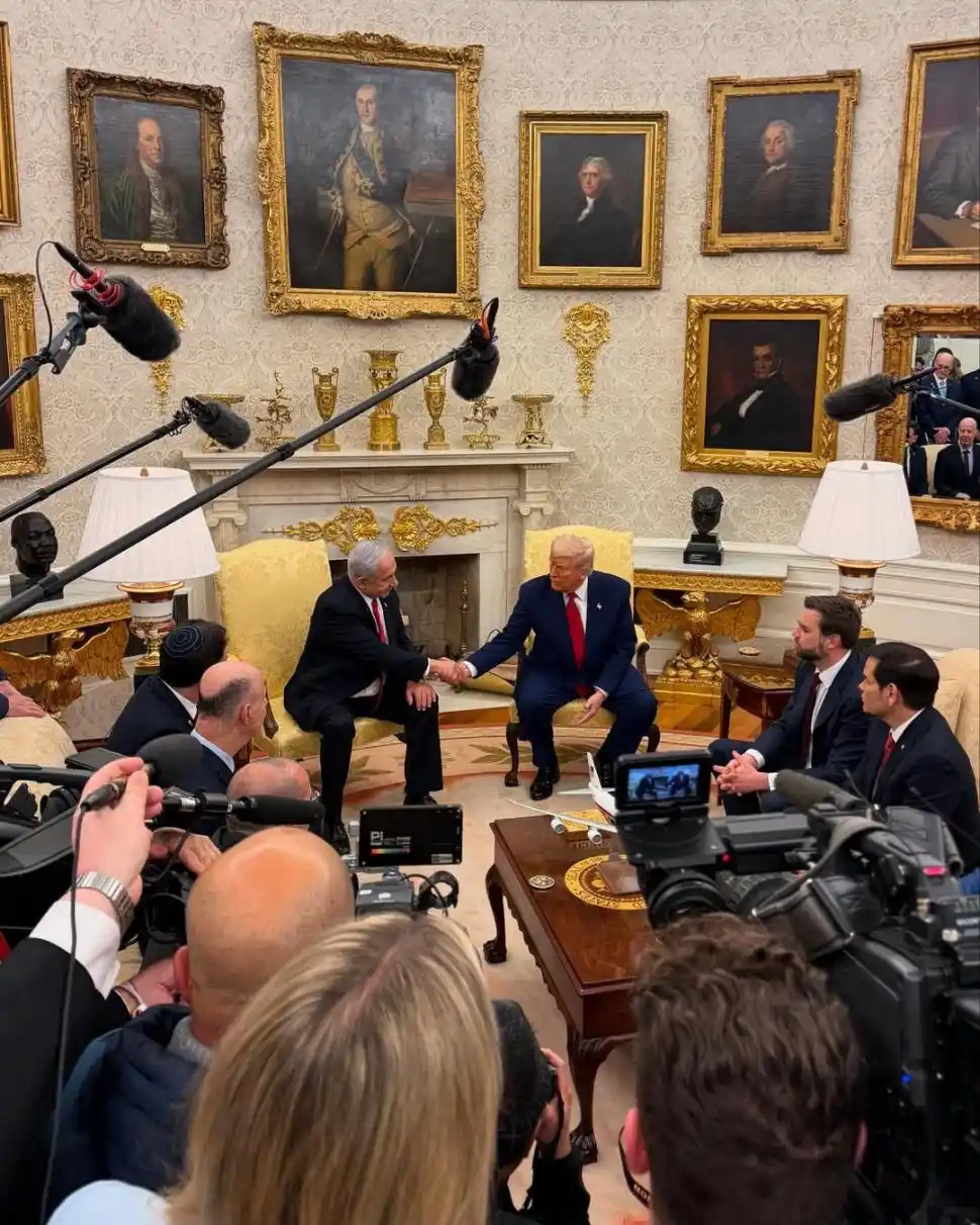 ALIANZA INCOMBUSTIBLE. Trump reforzó el fuerte lazo entre Estados e Israel, durante la visita de Netanyahu.  the white house y afp