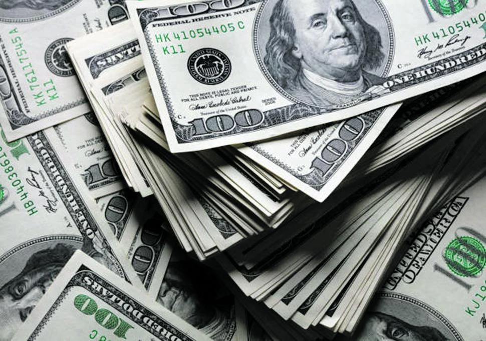El dólar sigue en baja y suben las reservas del Central