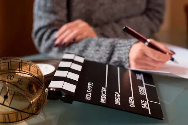 Del papel a la pantalla: aprendé a escribir para cine con un taller del Ente Cultural