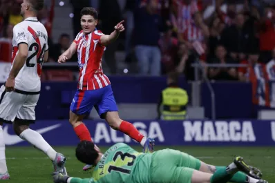 A pura velocidad: el gol de Julián Álvarez a un ex Atlético Tucumán en la goleada del Atlético de Madrid