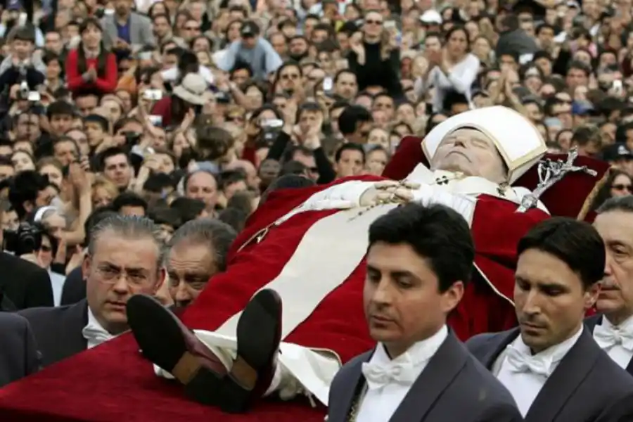 Así fueron los funerales más impactantes del Vaticano