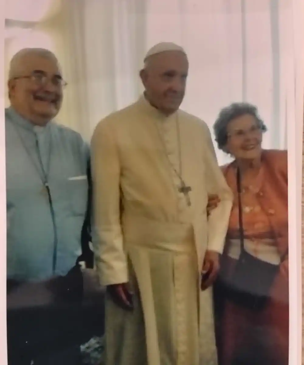 Fue mascota de Atlético Tucumán, conoció al Papa Francisco en persona y se lamenta no haberle regalado una camiseta del Decano