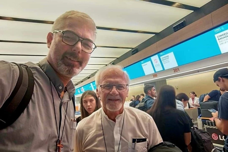 VIAJE. Bokalic y Viscardi llegaron ayer a Roma para despedir a Francisco