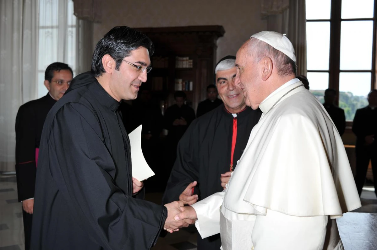 En 2014, Charbel visitó al papa Francisco.
