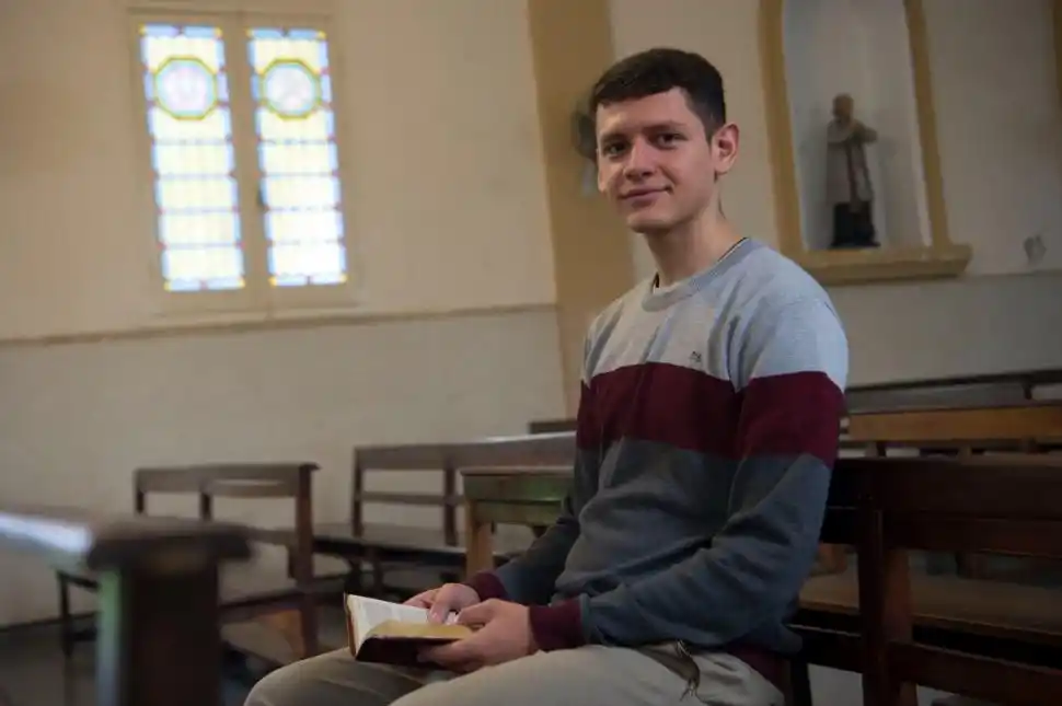 REDES. El joven maneja Instagram difundiendo el mensaje de Dios