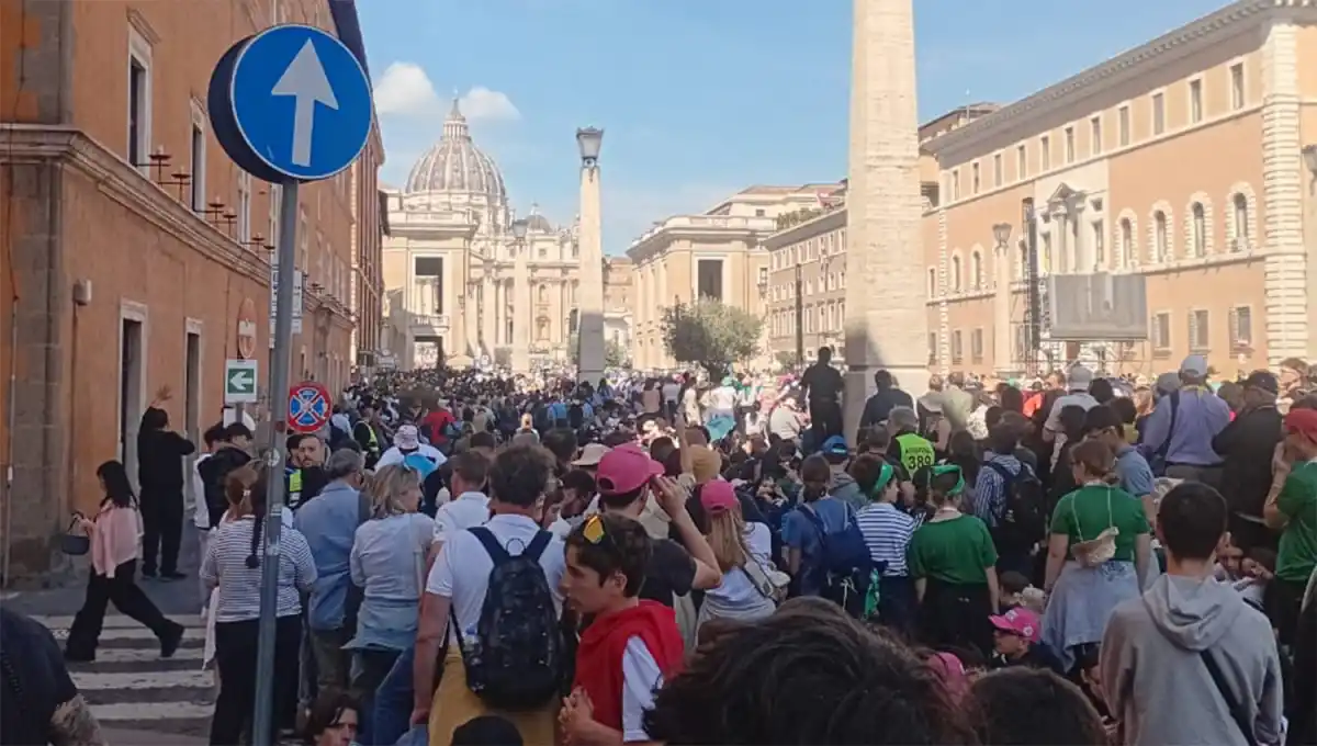 La vida sigue en el Vaticano: miles de chicos realizan el Jubileo de la Adolescencia