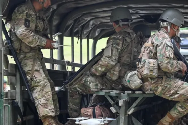 El Gobierno autorizó a los militares a detener civiles en la frontera norte