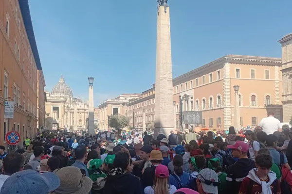 La vida sigue en el Vaticano: miles de chicos realizan el Jubileo de la Adolescencia