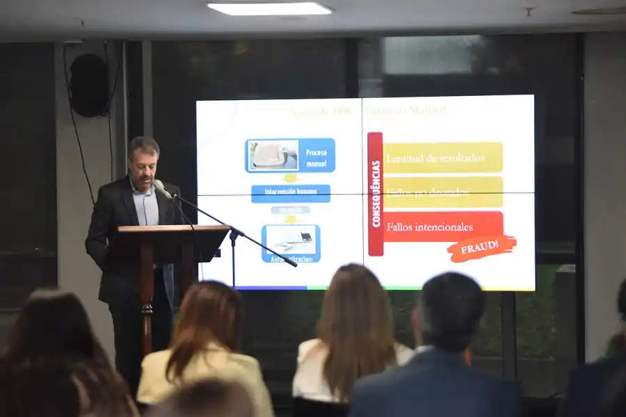 FORÁNEO. André Puppin Macedo cuenta cómo votan en la capital de Brasil.