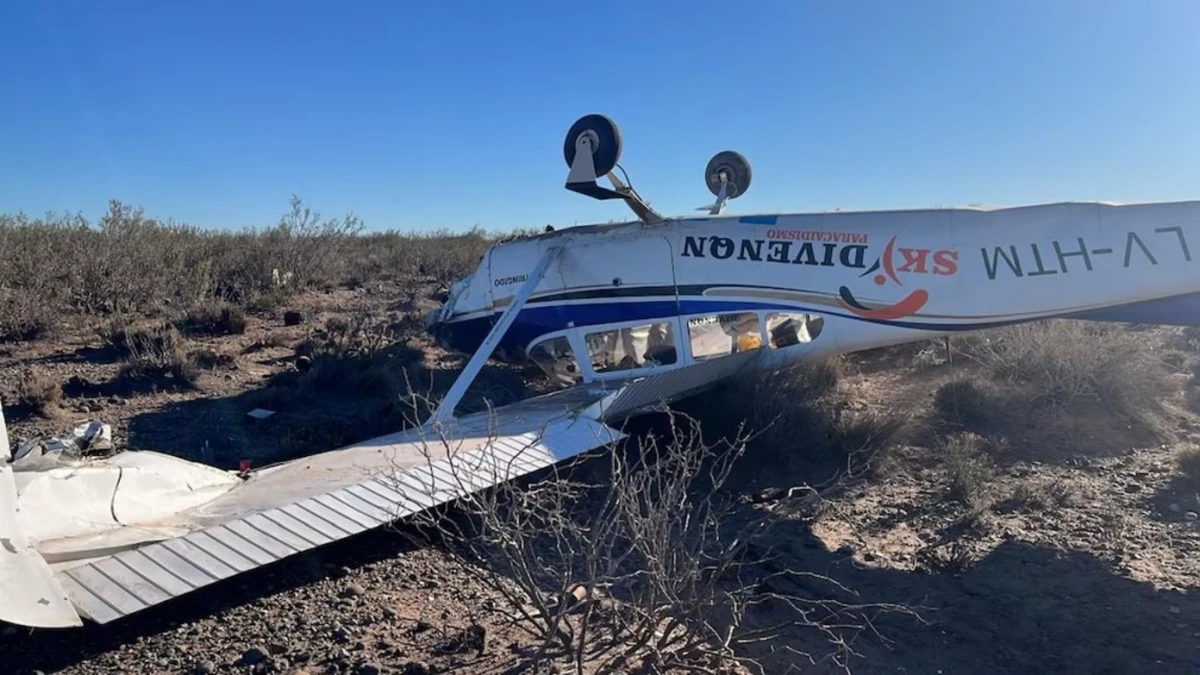 Cayó una avioneta en Río Negro y murió un instructor de vuelo