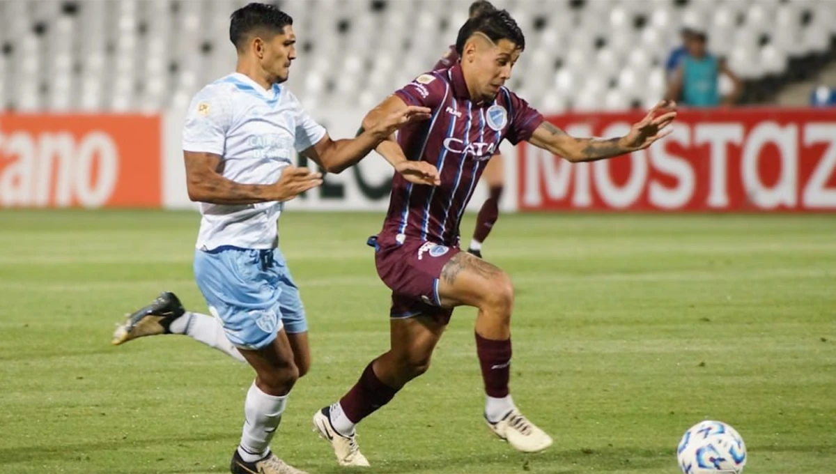 VENTAJA DECANA. Atlético Tucumán visitará esta noche a Godoy Cruz en Mendoza, rival con el que no perdió en sus últimos cinco enfrentamientos. 