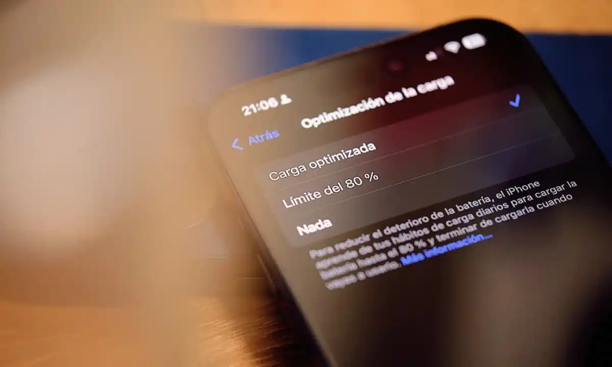 TECNOLOGÍA. Apple detalló cómo funciona la opción “Carga optimizada” que ayuda a preservar la batería de los iPhone de manera automática.