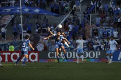 Atlético Tucumán se ahogó bajo una lluvia de centros en Mendoza