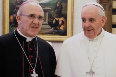 ¿Quién es el cardenal con mayor edad que podrá elegir al próximo papa?