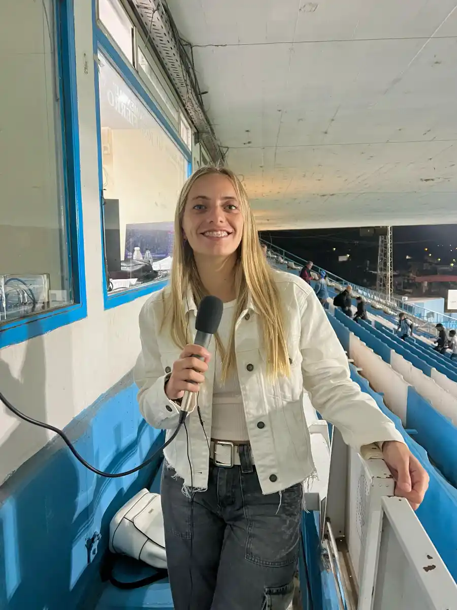 SONRISA. Gutiérrez, en la platea del Monumental.