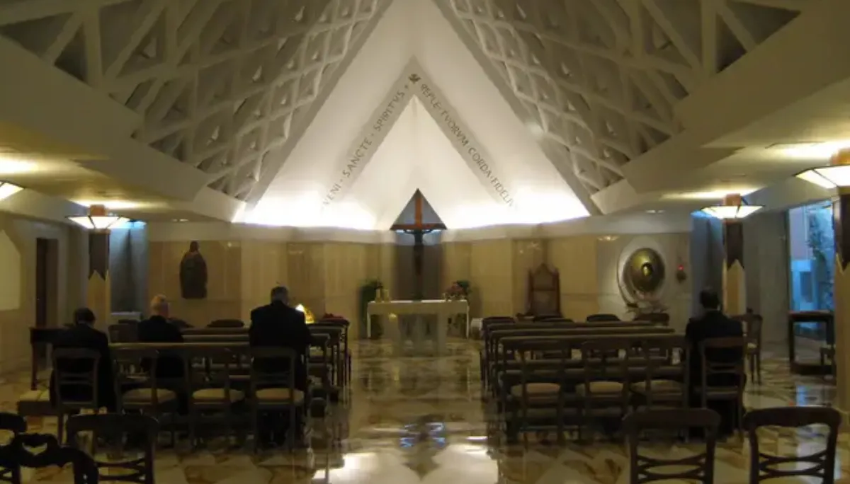 Conocé dónde duermen y comen los cardenales durante el cónclave papal