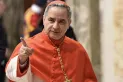 Qué dice la carta del cardenal Becciu, sancionado por Francisco, tras renunciar al cónclave