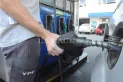 Postergan el aumento de los impuestos al combustible hasta junio
