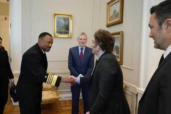 Javier Milei se reunió con el jefe militar del Comando Sur de Estados Unidos