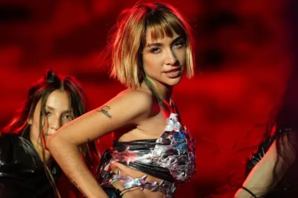 Mientras se recupera tras su internación, María Becerra hizo un importante anuncio