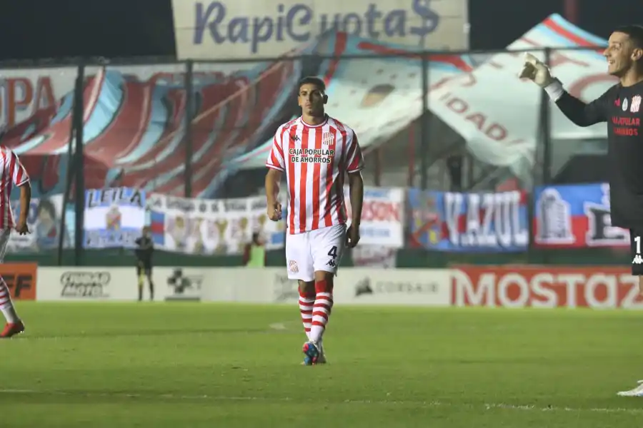 BUEN RENDIMIENTO. Federico Murillo es uno de los laterales más efectivos en ataque, según los sitios de estadísticas.