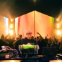 Una leyenda del techno melódico llega al Norte argentino para tocar en Proyecto Aborigen