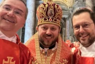 La generación selfie llega al cónclave: los cardenales más jóvenes capturan un momento histórico