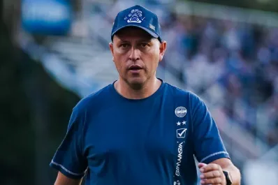 Se optó por darle una vida más: los motivos por los que Diego Flores sigue en Gimnasia de La Plata