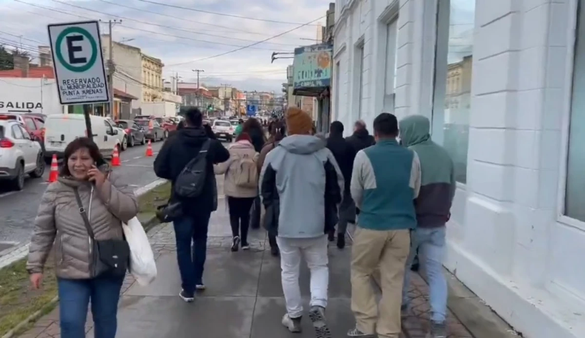 VIDEO. Tras el terremoto, así evacúan la región de Chile bajo riesgo de tsunami