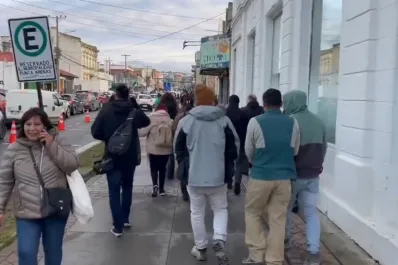 VIDEO. Tras el terremoto, así evacúan la región de Chile bajo riesgo de tsunami
