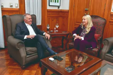 Dimes y diretes: una protesta, la cumbre y diferencias políticas