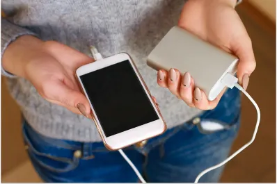 Tres alternativas para cargar tu celular o tableta cuando cortan la luz