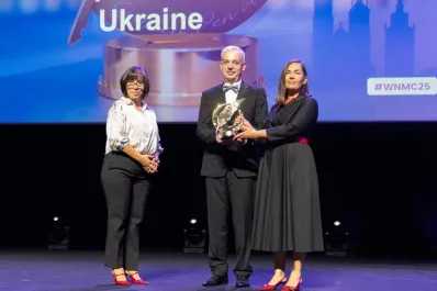 La prensa ucraniana fue reconocida con la Pluma de Oro