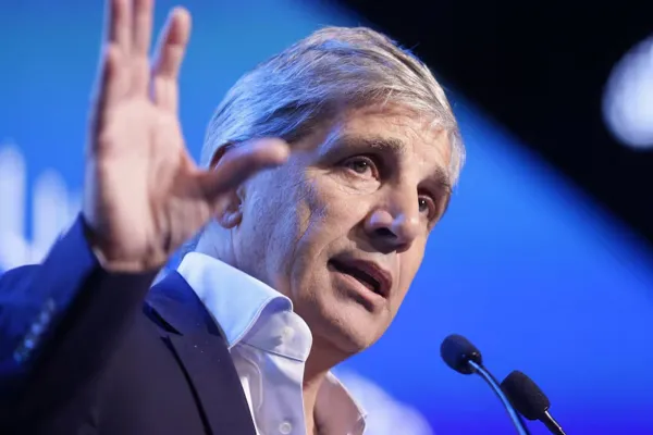 Luis Caputo: “Que los dólares se usen sin dar explicaciones”
